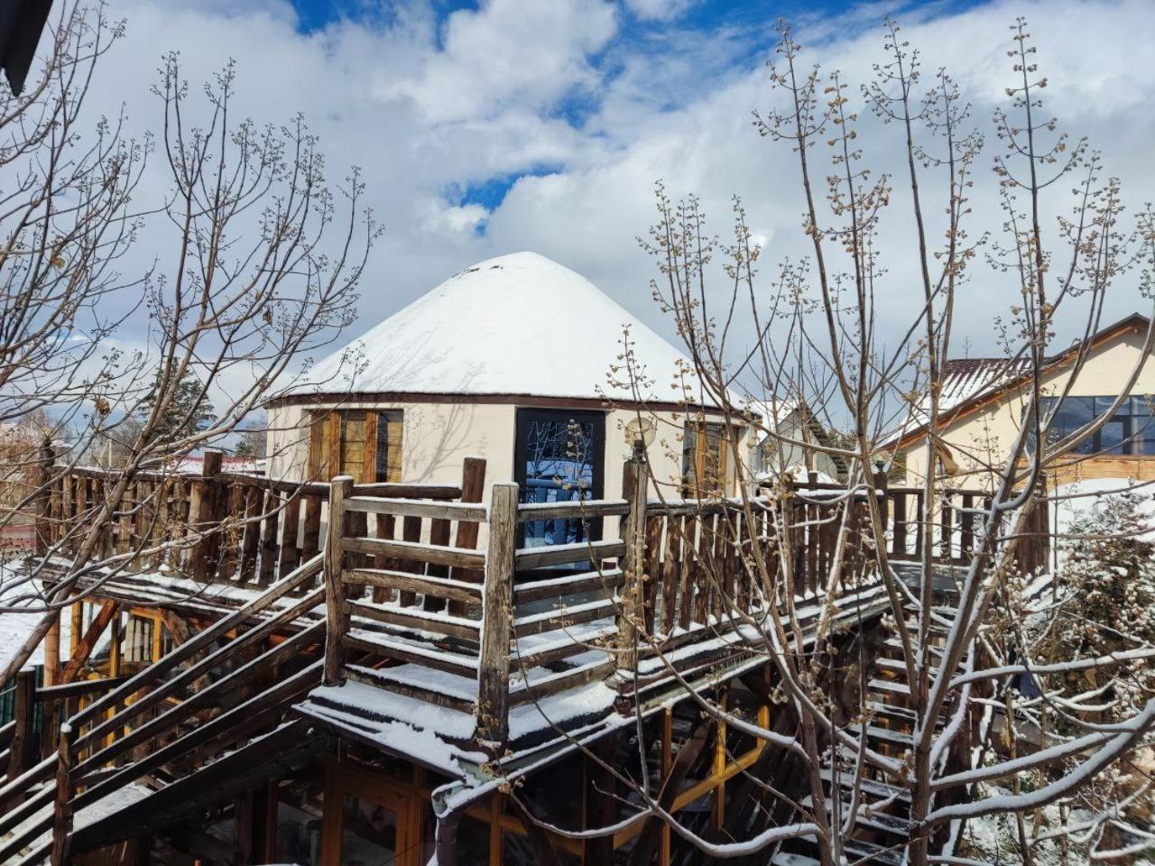 Кемпинг Happy Nomads Yurt Каракол Экстерьер фото